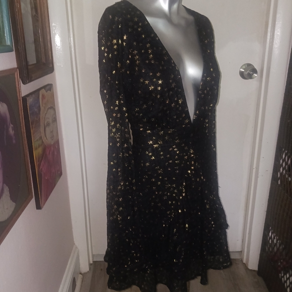 GORGEOUS Mini Dress with Gold Stars - Picture 4 of 6